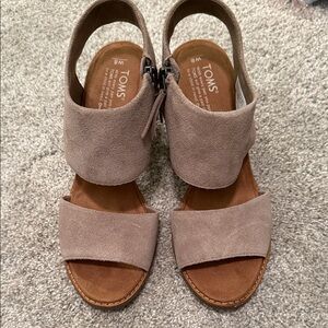 TOMS Suede Majorca Sandals in Taupe